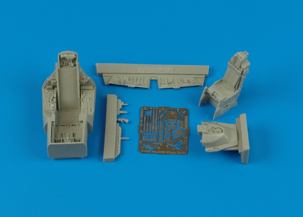 1/48 F-16C Falcon Block 25/32 cockpit set   (TAM)